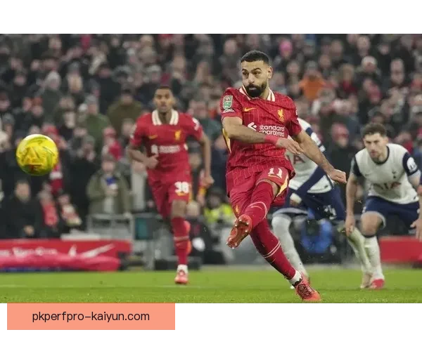 西甲球队风采：豪门对决开启，精彩赛事备受期待