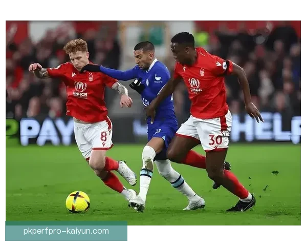 英超战术分析显示各队竞争力增强，表现稳健引人关注