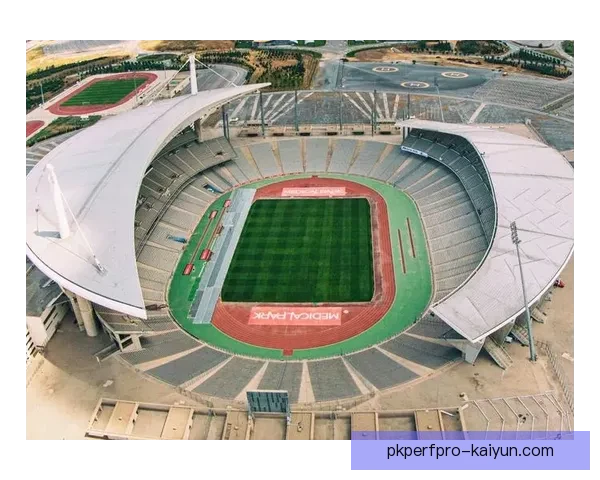 球场设施介绍：专业级场地配置与观赛体验解析